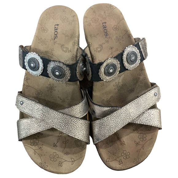 Taos Footwear Shoes - Taos Metallic Floral Strap Comfort Boho  Sandals Sz 10